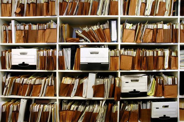 Správa system samu umístění dokumenti a knih v knihovni