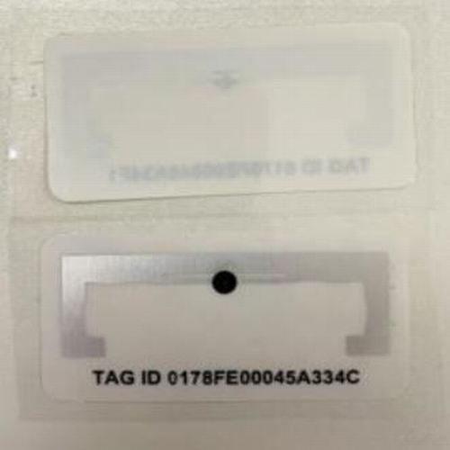 UY170057A RFID UHF ETC Transparentní štítek proti neoprávněné manipulaci s čelním sklem