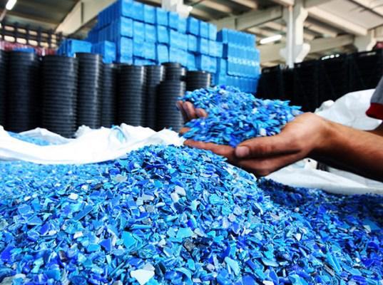 回收塑料废物管理应用程序嵌入垃圾箱RFID标签