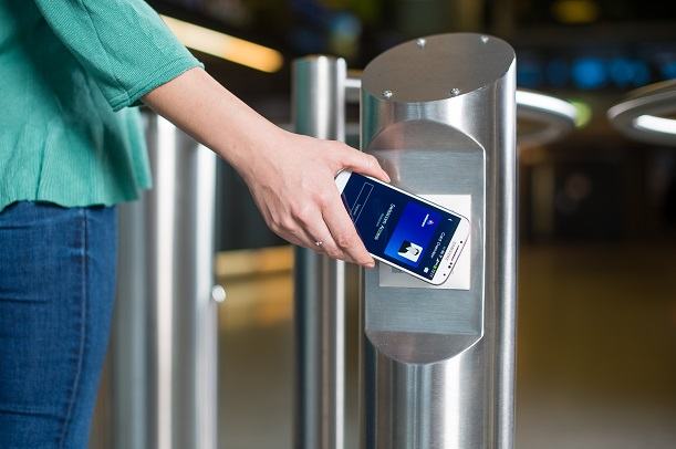 支持NFC的公共交通中的移动票务