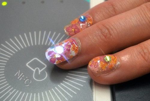 Wearable NAILED Smart Finger Nails Toque para acceder al control de visita