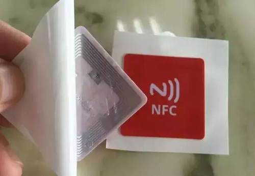 NFC二维码ciascuno ha i suoi vantaggi - sicurezza - costo -用户体验-传输数据